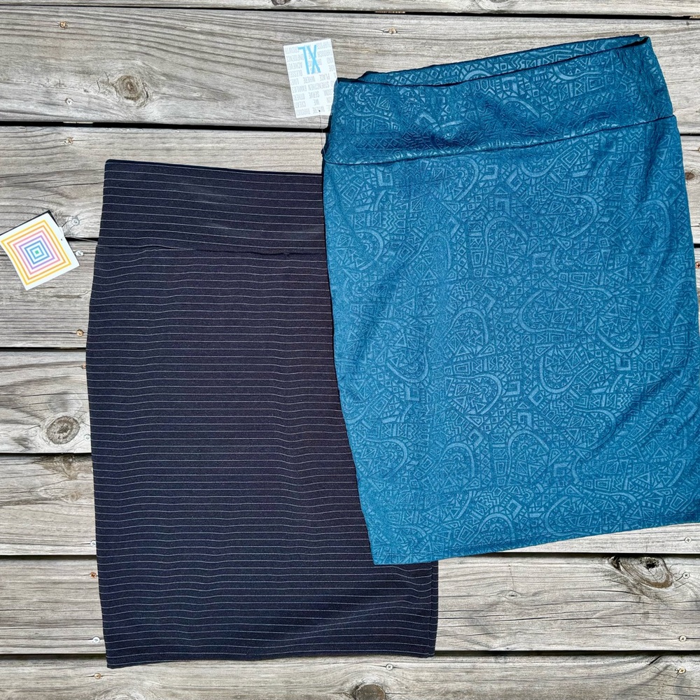 LuLaRoe Set of 2 Cassie Pencil Skirt